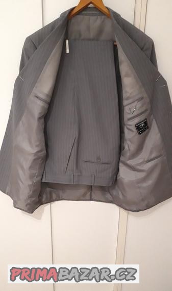 pansky-oblek-sedy-s-prouzkem