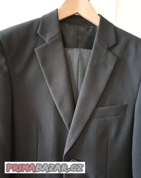 tmave-sako-clockhouse