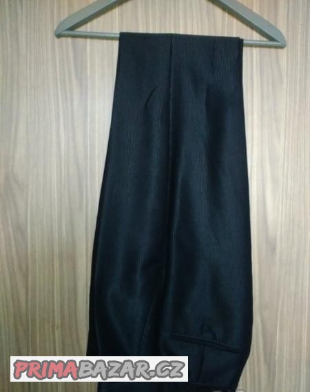 spolecensky-oblek-pro-mladika