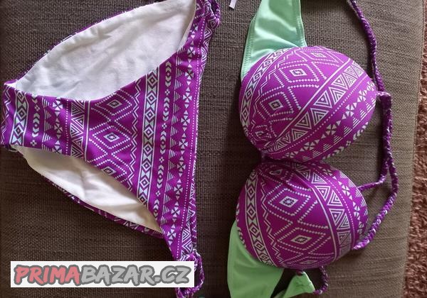 nove-push-up-bikiny-vel-38-kosicek-75-c-se-vzorem
