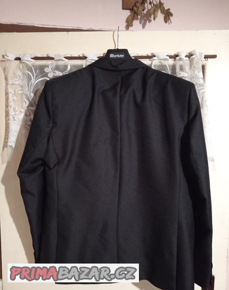 cerny-oblek-vel-176-novy
