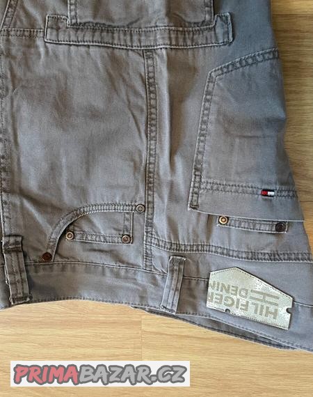 damske-kapsace-tommy-hilfiger