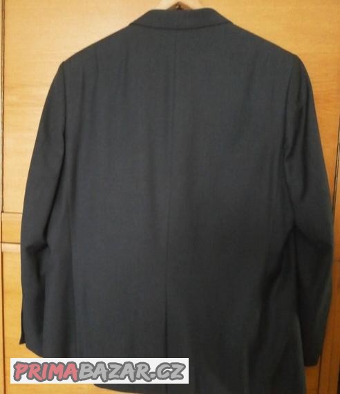 oblek-spolecensky-pansky