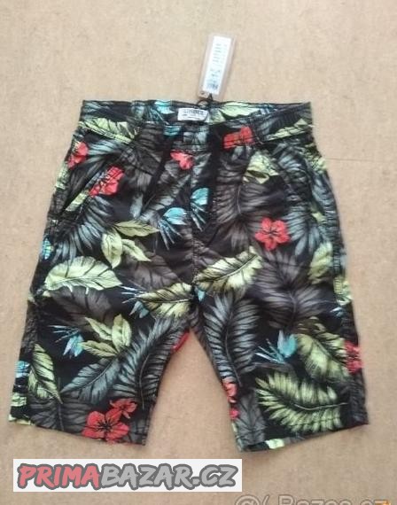 lehke-bermudy-kratasy-lindex-146-152-nove-s-visackou
