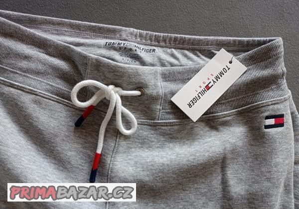 teplaky-tommy-hilfiger