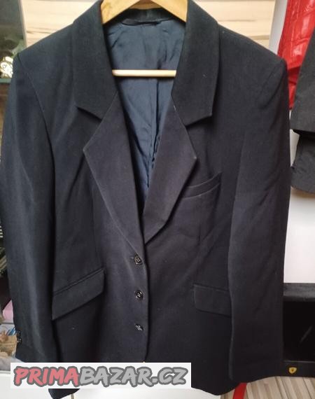 prodam-damske-kalhotove-kostynky-nikdy