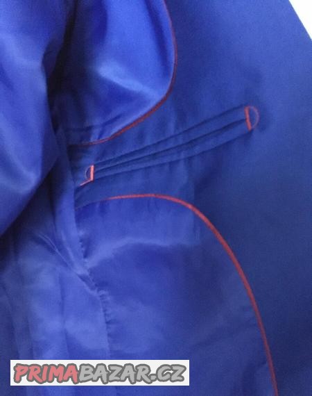 spolecensky-pansky-modry-oblek