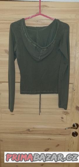 damsky-svetr-new-yorker