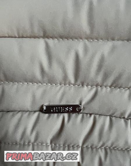 guess-damska-bunda-vel-s