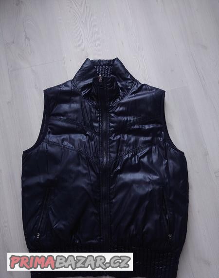 oboustranna-vesta-nike