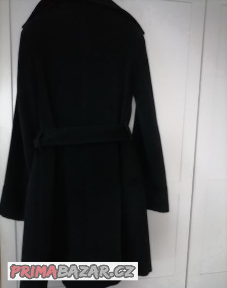 zara-novy-kabat-zimni