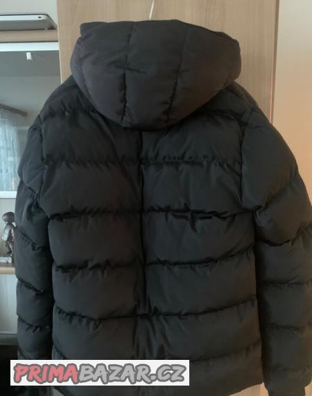 zimni-bunda-moncler
