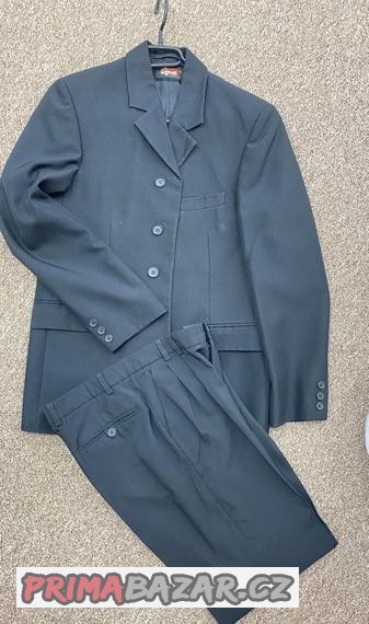 chlapecky-oblek