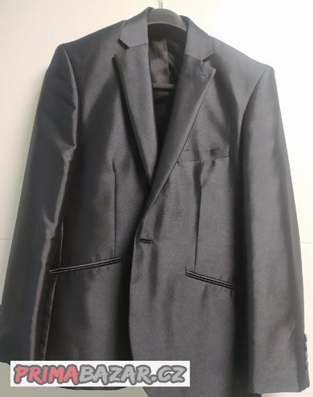 spolecensky-oblek-bandi