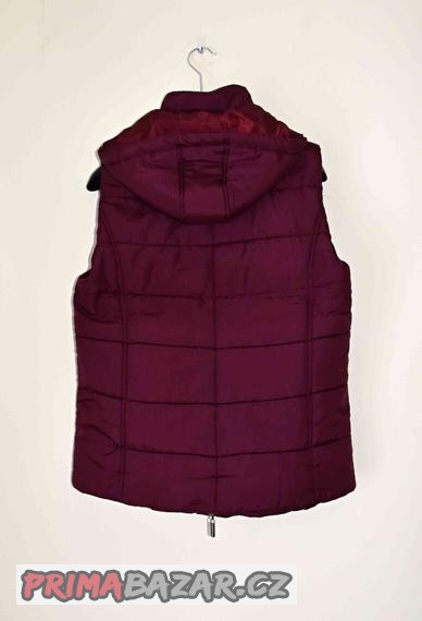 zateplene-vesty-s-kapuci-s-i-bez-vel-m