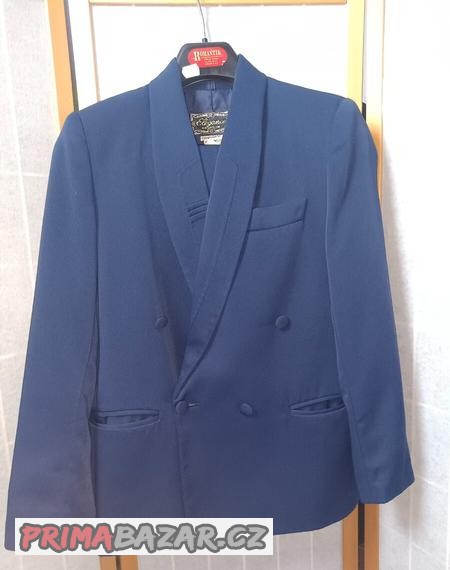 chlapecky-oblek-modry-v-158
