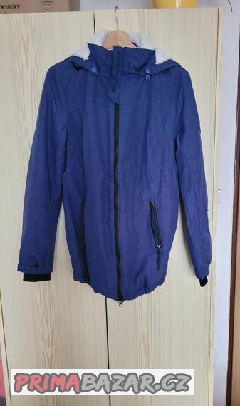 pohodlna-tehotenska-a-nosici-zimni-bunda-3-v-1