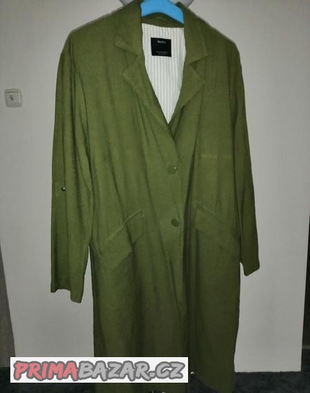 kabat-khaki-zeleny-bershka-velikost-m-super-stav-daji-se
