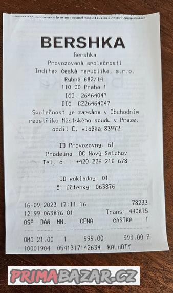 dziny-baggy-s-roztrhanim-vel-xs-bershka
