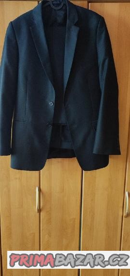 hezky-pansky-cerny-oblek-48-50