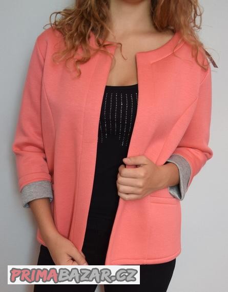 kabatek-bez-zapinani-s-visackou