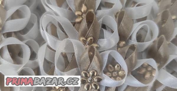 nove-vyvazky-se-zlatou