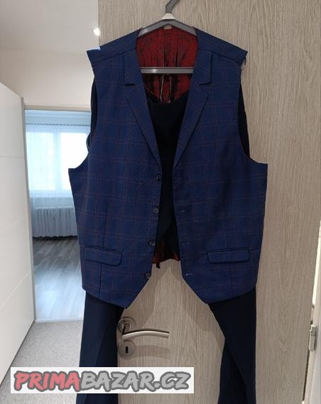 krasny-novy-spolecensky-set