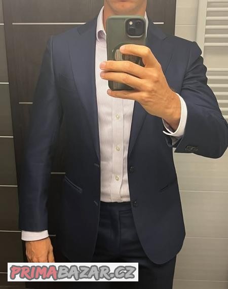znackovy-oblek-suit-supply-vel-94