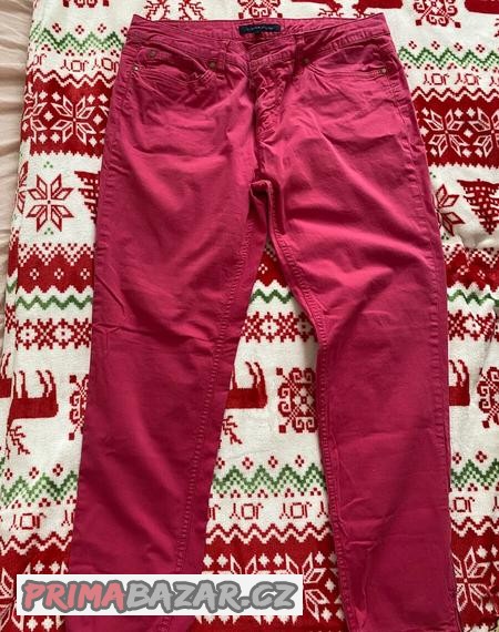krasne-ruzove-rifle-tommy-hilfiger