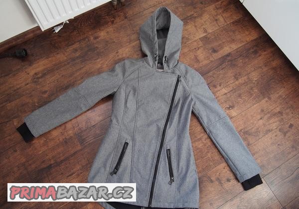 krasny-damsky-kabat-bunda-eliza-j-vel-xs