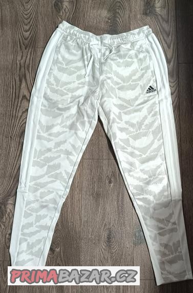 kalhoty-adidas
