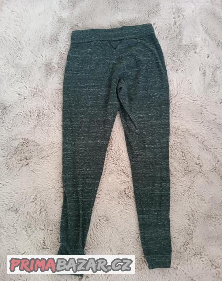 sede-a-cerne-teplaky-nike-xs-dri-fit