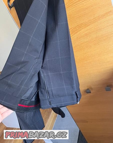 cerny-oblek-hugo-boss-102