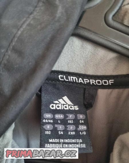 panska-bunda-adidas-s-vyjimatelnou-mikinou