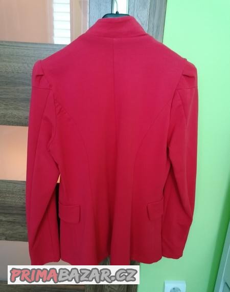 prodam-cervene-sako
