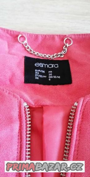 lehka-bunda-na-zip-esmara-vel-s-m