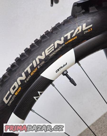 horske-kolo-bmc-fourstroke-01-one-2019-carbon-29