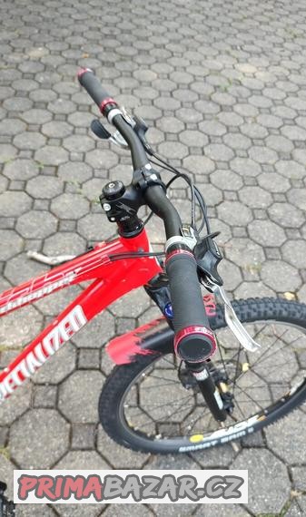 celodpruzene-kolo-specialized
