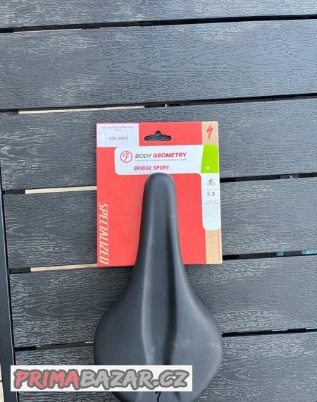 sedlo-specialized-bridge-sport