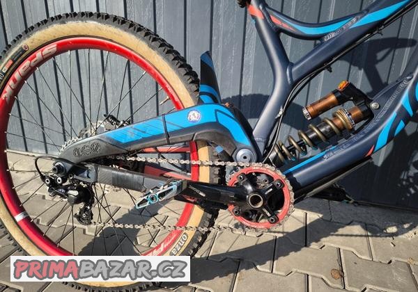 sjezdove-kolo-devinci-wilson