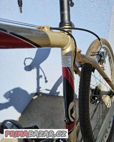 horske-kolo-trek-alpha-4500-26-kola-mtb-zadni-svetlo