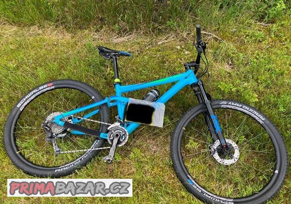 mtb-full-cube-stereo-120-race-29-top-stav