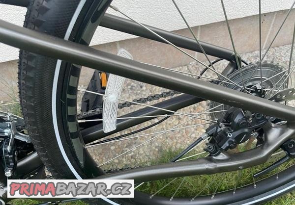 horske-kolo-specialized-rockhopper