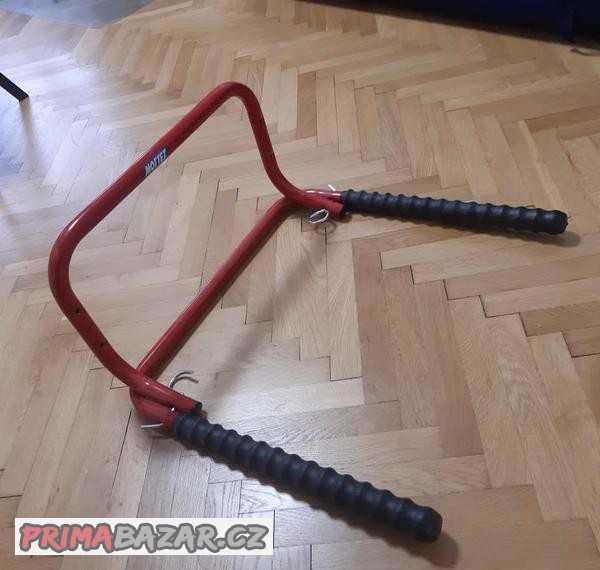 Držák na zeď pro 2 kola