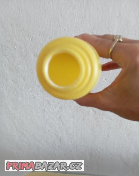 Prodáme Herkules lepidlo obsah 500 gr .za 80kč.