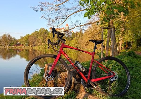 giant-revolt-1-l-grenadine-m23