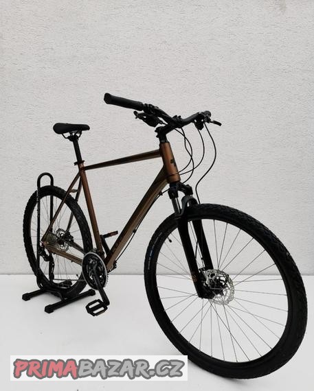 novy-bicykel-cube-nature-pro-gold-n-black-xl