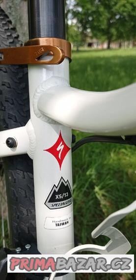 divci-horske-kolo-specialized-jynx