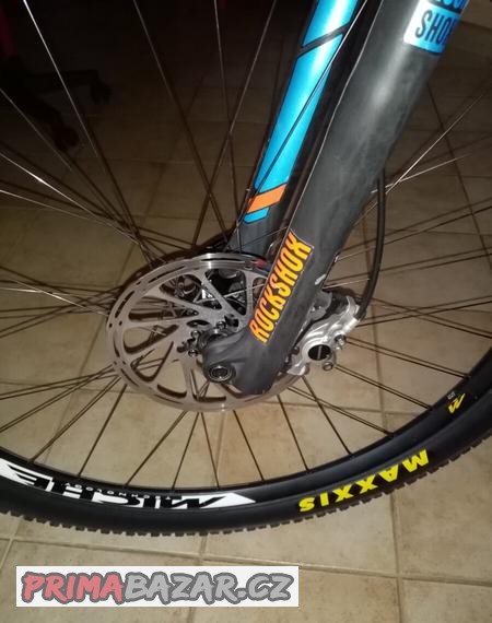 karbon-mtb-29-felt-nine-4-shimano-xt-brzdy-kotouce-v-l