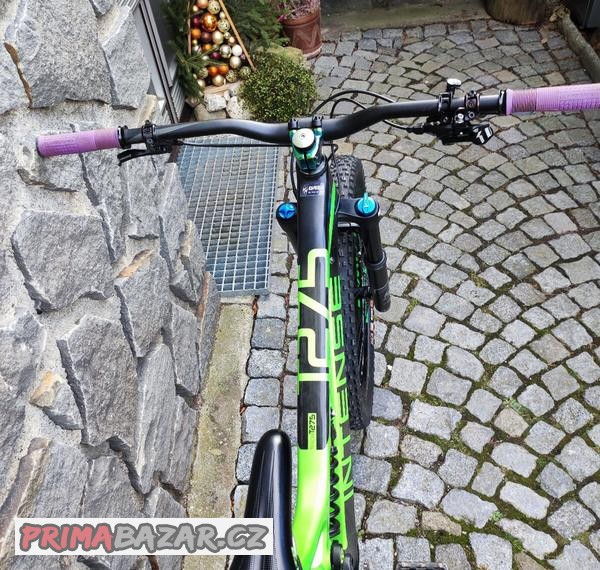 enduro-kolo-karbonove-celoodpruzene-intense